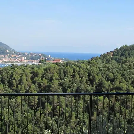 Апартаменты Dalla Isi Il Giardino Sul Golfo Pitelli