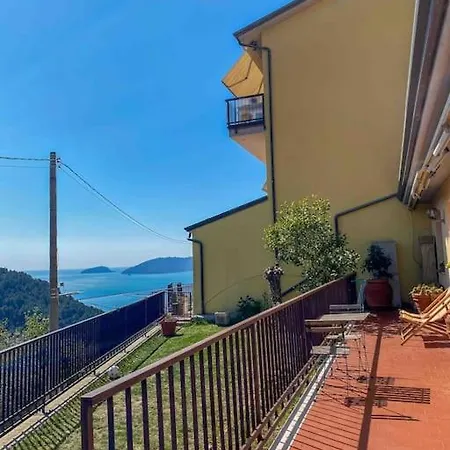 Dalla Isi Il Giardino Sul Golfo