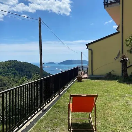アパート Dalla Isi Il Giardino Sul Golfo *