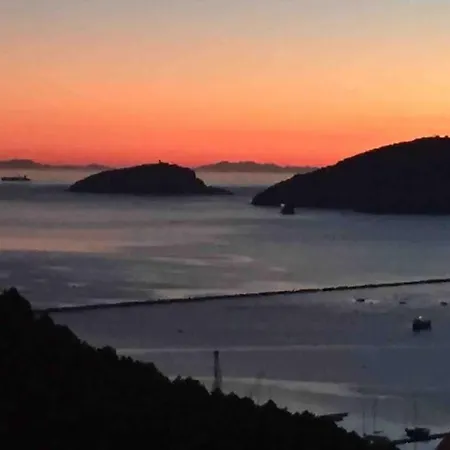 Dalla Isi Il Giardino Sul Golfo