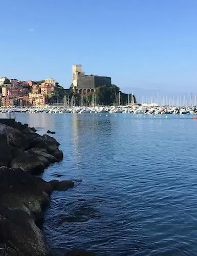アパート Dalla Isi Il Giardino Sul Golfo