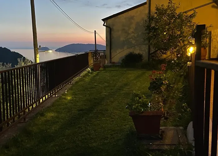 Dalla Isi Il Giardino Sul Golfo Pitelli