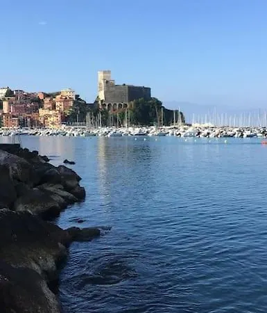 아파트 Dalla Isi Il Giardino Sul Golfo
