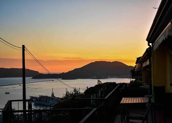 Lägenhet Dalla Isi Il Giardino Sul Golfo *